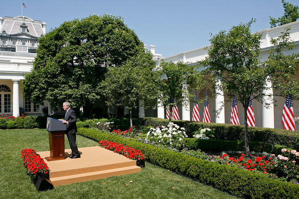 Bush+Holds+Rose+Garden+News+Conference+fvU9ba2bQzal