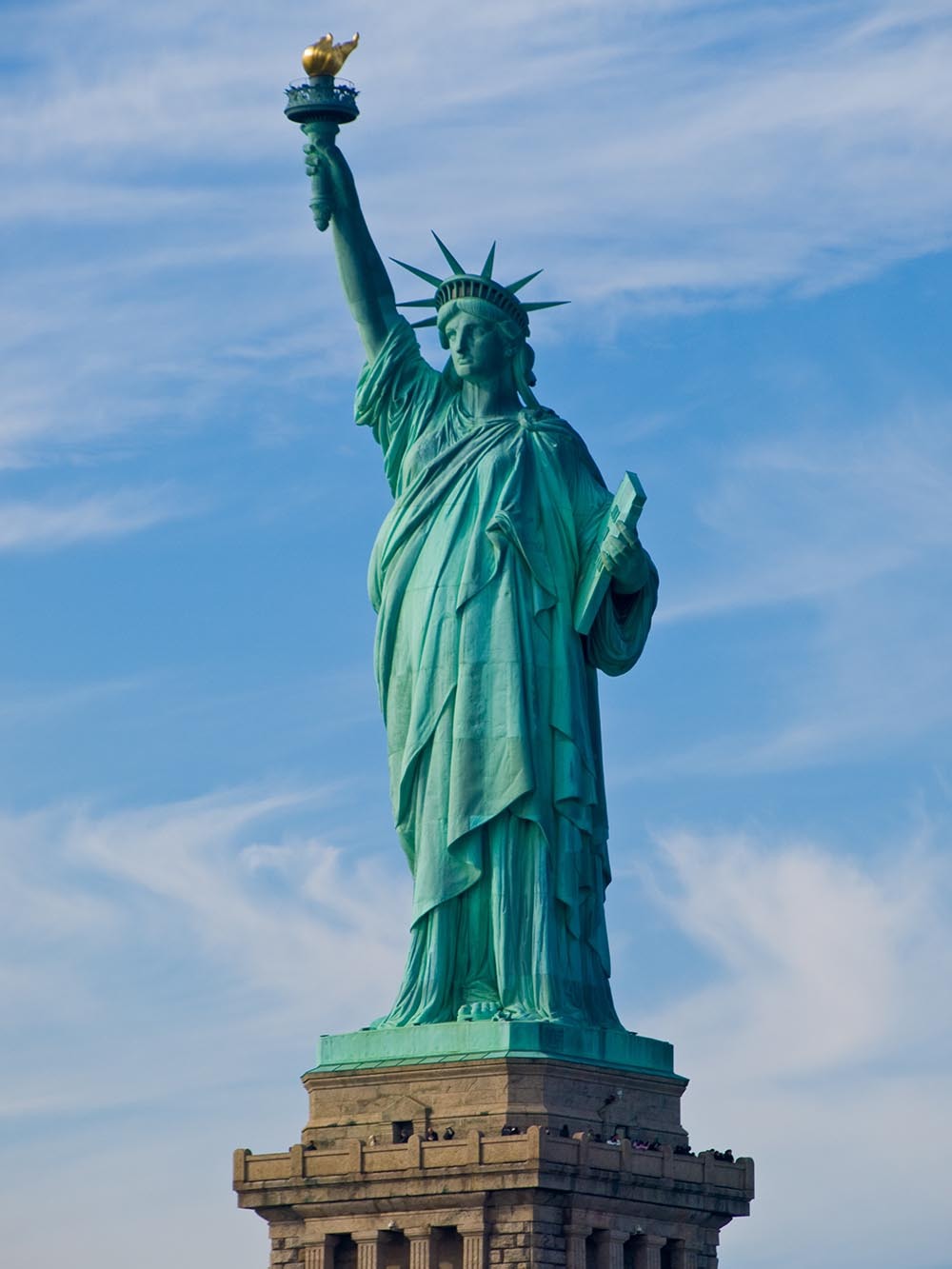 Statue of Liberty seen from the Circle Line ferry, Manhattan, New York