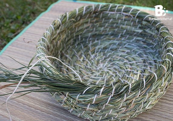 grass-basket-weaving_12